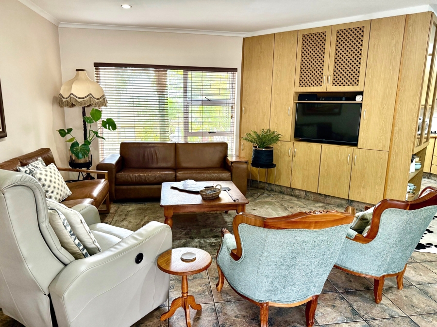 3 Bedroom Property for Sale in Tafelzicht Western Cape